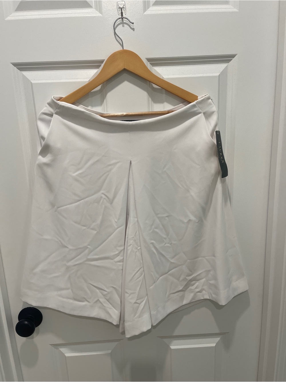 NWT Ralph Lauren Cream Pleated Front Skort